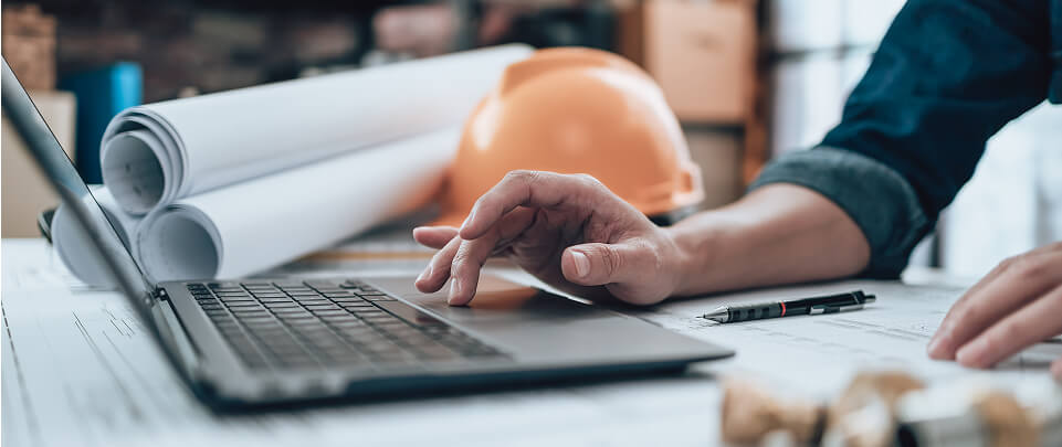 man-working-on-laptop